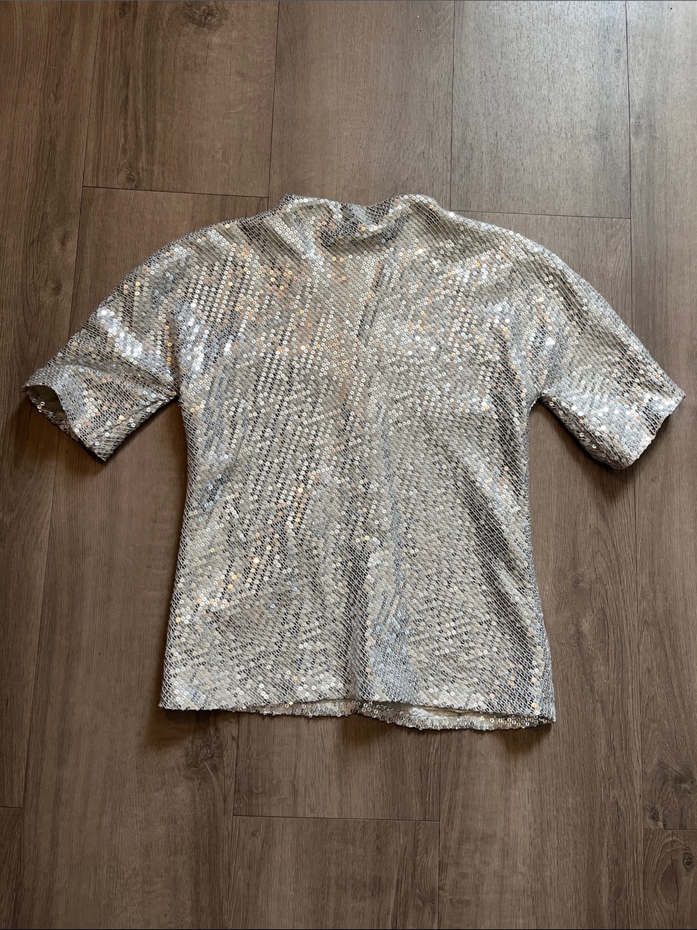 Diane Von Furstenberg Silver Sequin Short Sleeve Women’s Top